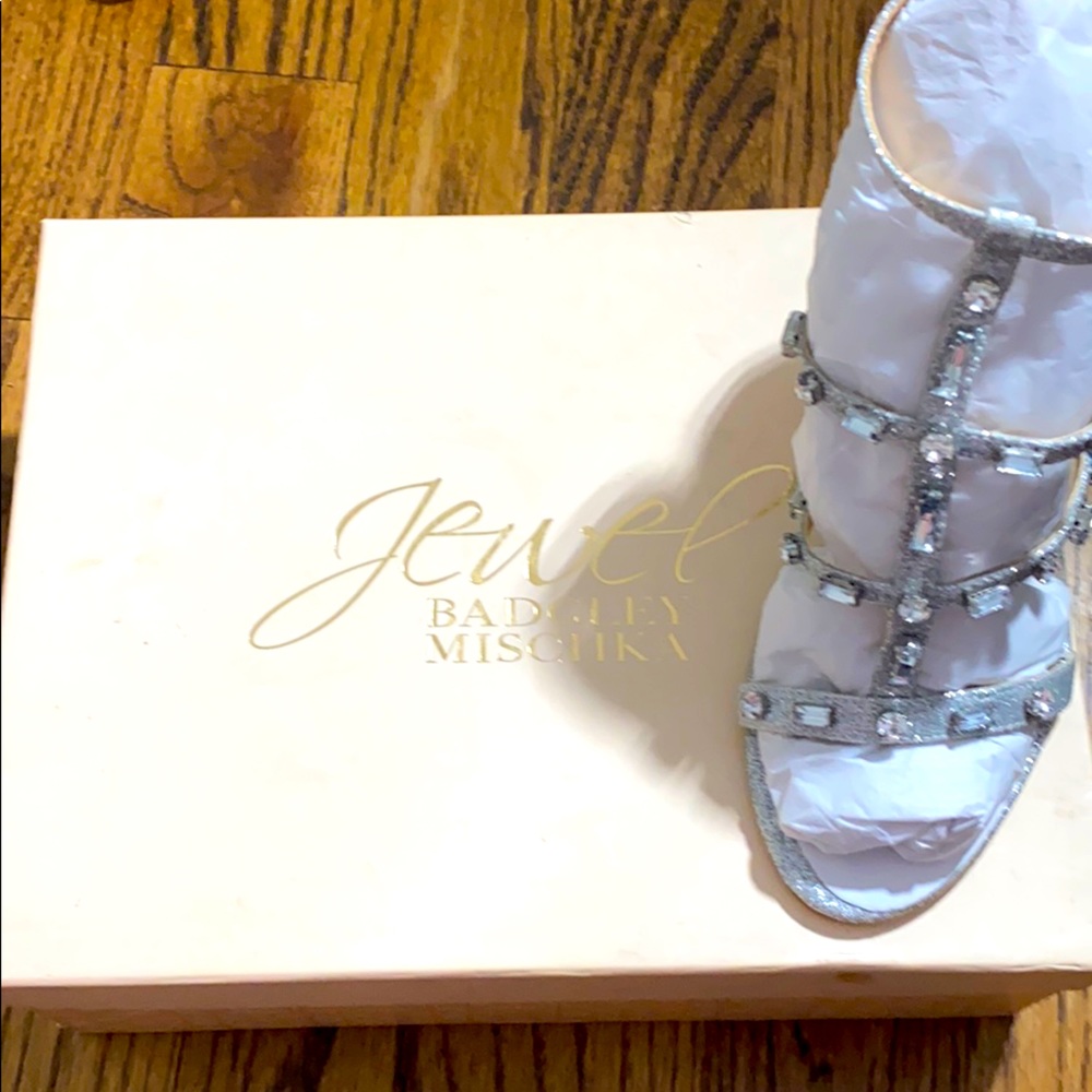 Jewel Badgley Mischka Women's Adela Sandal 6.5 US